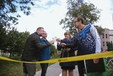 OBRAZEM: V Moravských Budějovicích otevřeli první etapu nové cyklostezky kolem Rokytky