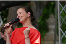 Lenka Nová vystoupí 28. dubna v náměšťské Sokolovně